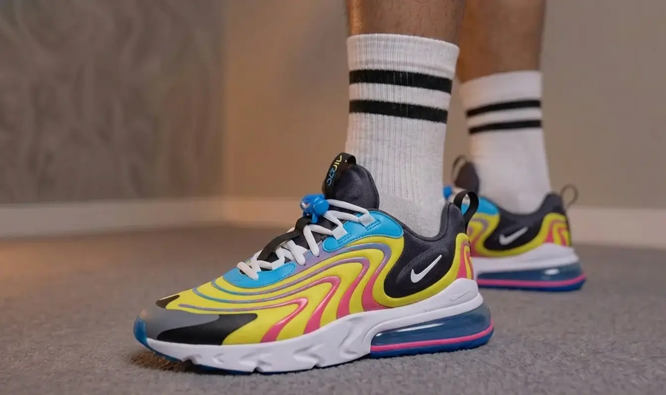 Nike Air Max 270 react eng