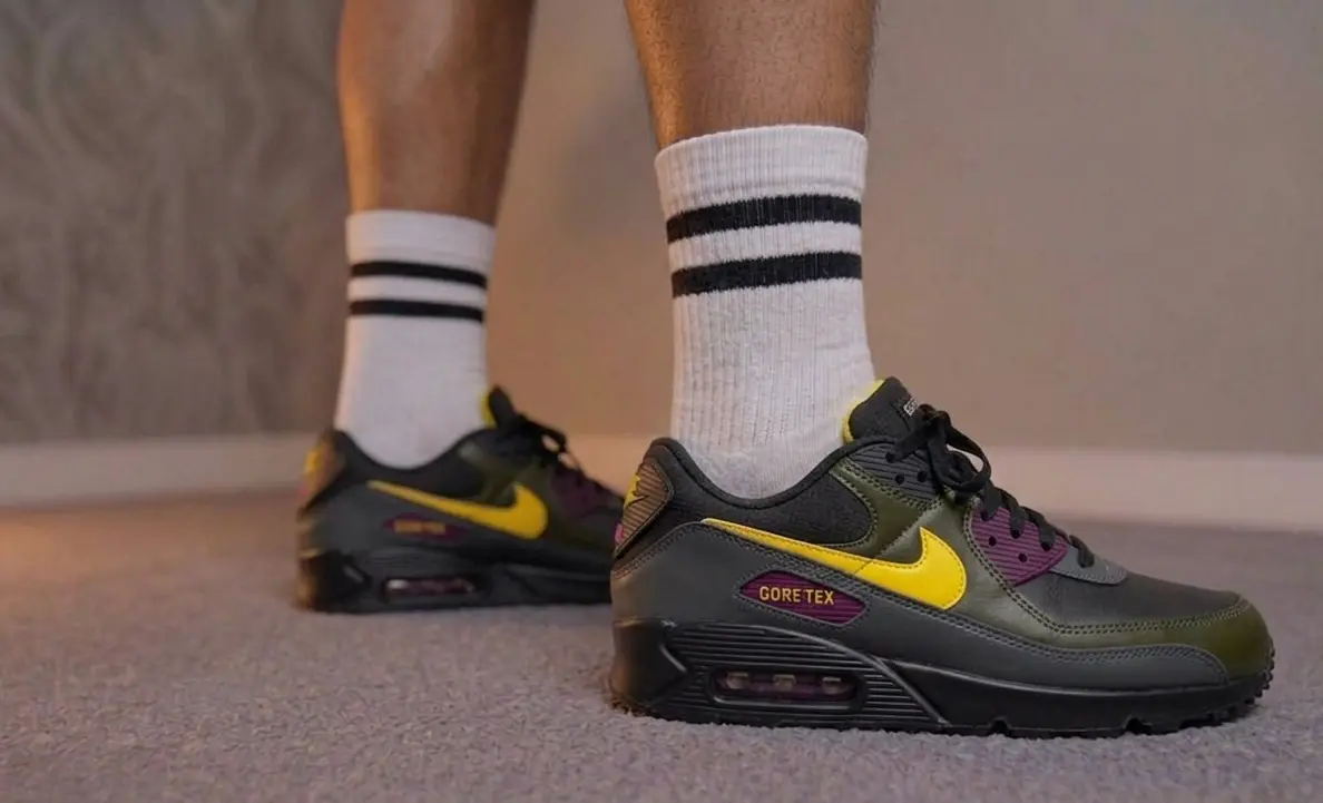 Nike Air Max 90 Gore-Tex Sizing
