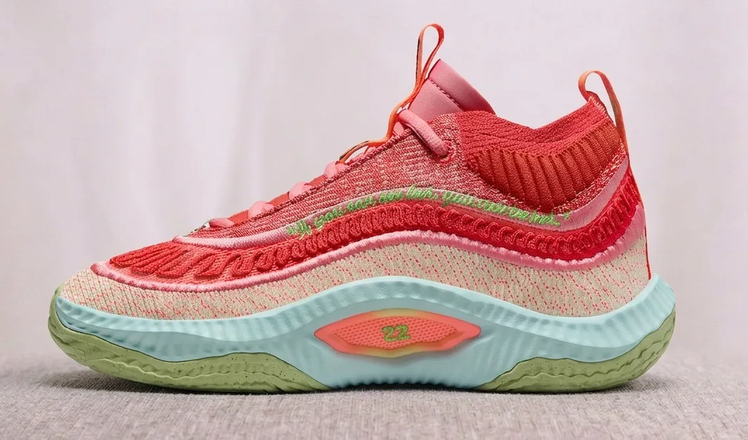 Nike Cosmic Unity