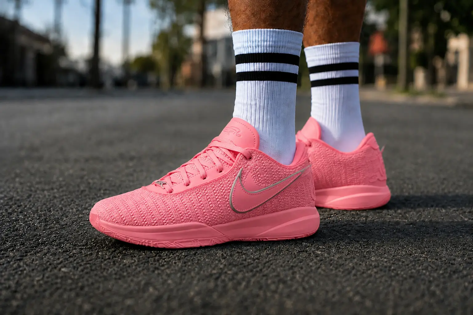 nike-LeBron-20-Pink-Diamond-sizing